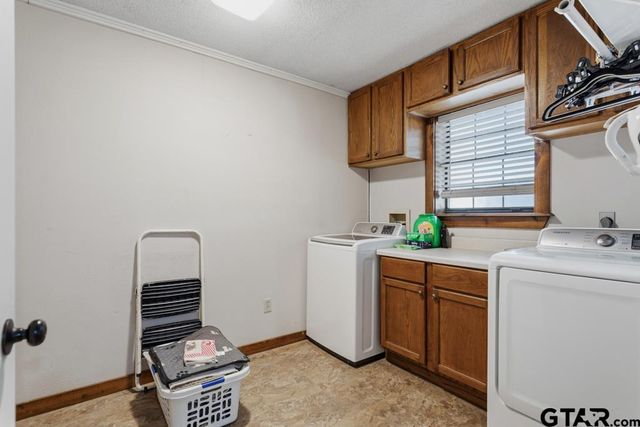 1887 Shiloh Estates Rd, Chandler, TX 75758