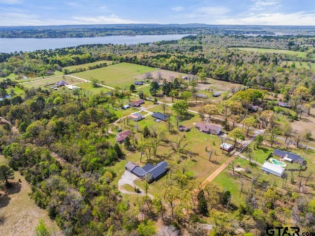 1887 Shiloh Estates Rd, Chandler, TX 75758