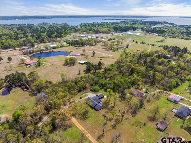 1887 Shiloh Estates Rd, Chandler, TX 75758