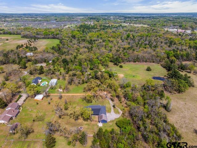 1887 Shiloh Estates Rd, Chandler, TX 75758