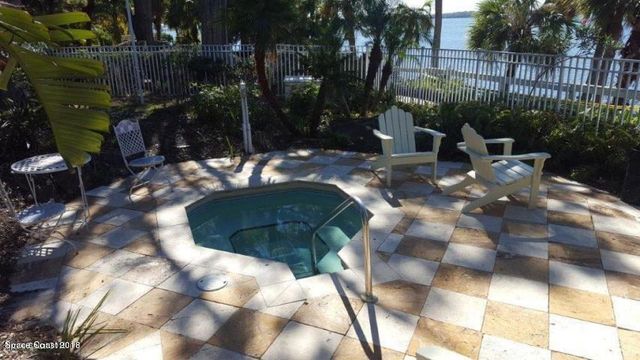225 S Tropical Trail 423, Merritt Island, FL 32952