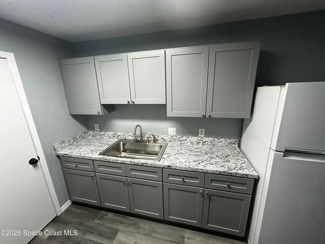 225 S Tropical Trail 423, Merritt Island, FL 32952