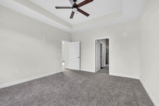 195 Leitrim Dr, Clarksville, TN 37042