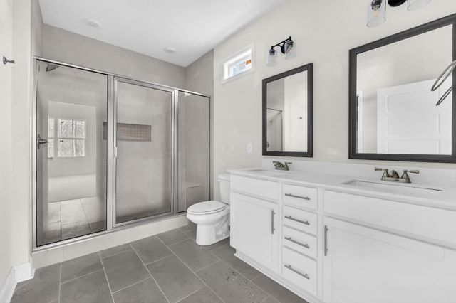 195 Leitrim Dr, Clarksville, TN 37042