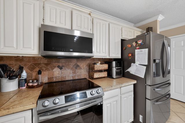 2545 Forest Creek Drive, Fort Worth, TX 76123