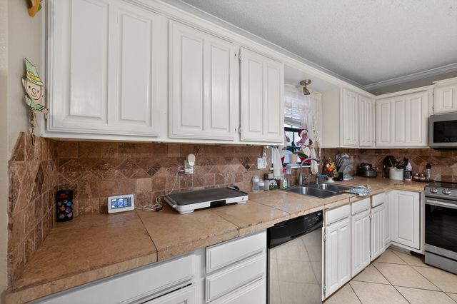 2545 Forest Creek Drive, Fort Worth, TX 76123