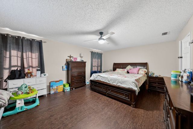 2545 Forest Creek Drive, Fort Worth, TX 76123