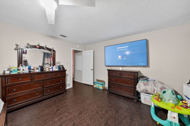 2545 Forest Creek Drive, Fort Worth, TX 76123