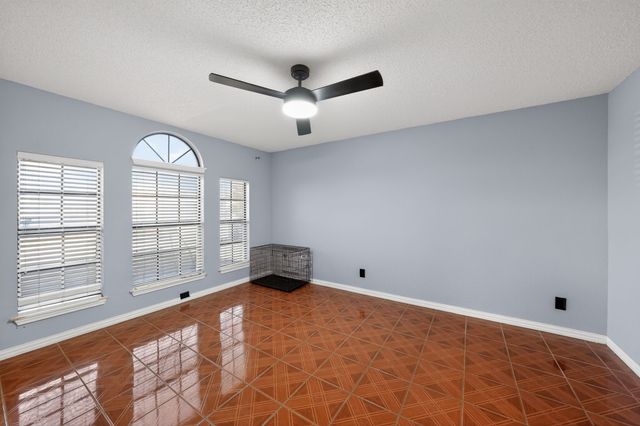 2545 Forest Creek Drive, Fort Worth, TX 76123