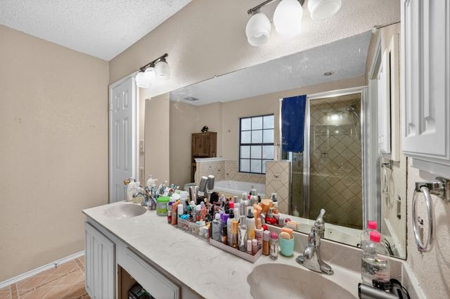 2545 Forest Creek Drive, Fort Worth, TX 76123