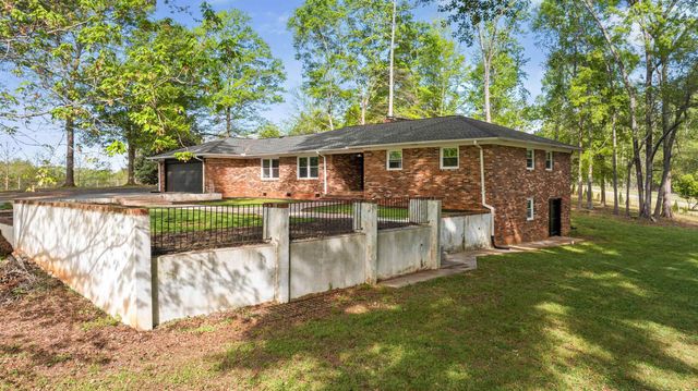 1171 Meadow Farm Road, Inman, SC 29349