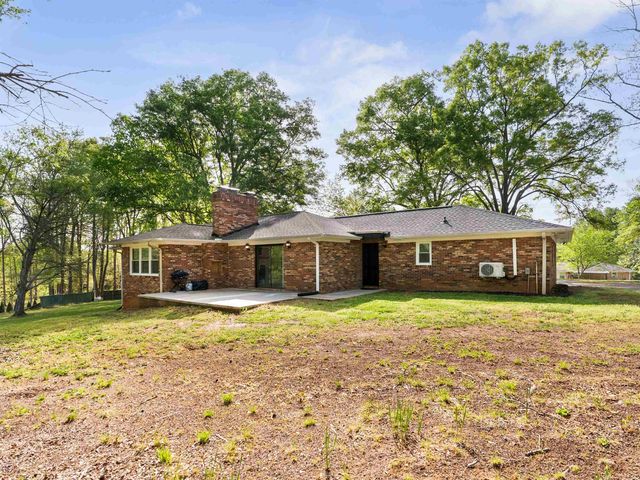 1171 Meadow Farm Road, Inman, SC 29349
