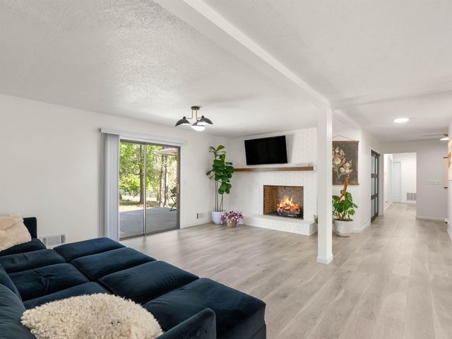 1171 Meadow Farm Road, Inman, SC 29349