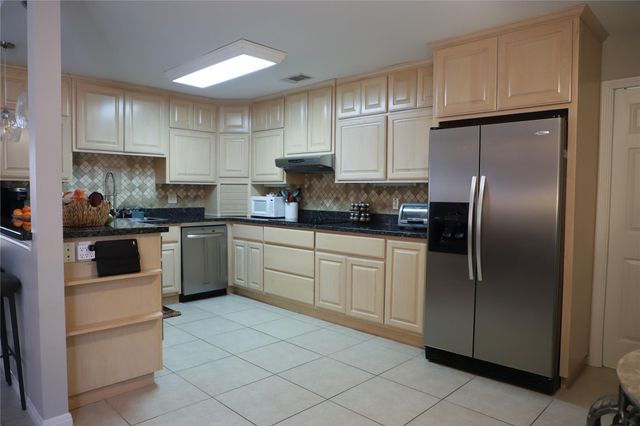 116 Park Circle, Conroe, TX 77356