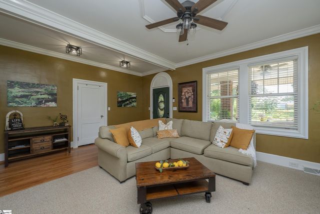 525 Crane Avenue, Greenville, SC 29617