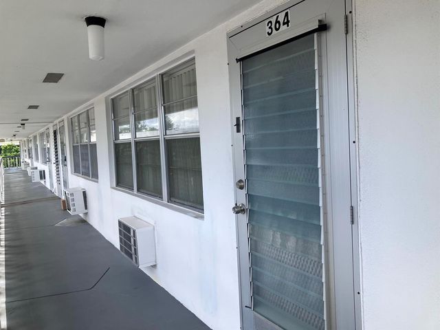 364 Northampton R, West Palm Beach, FL 33417