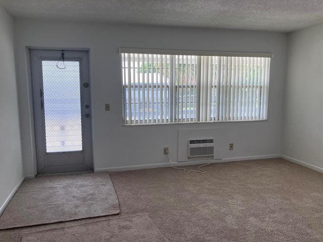 364 Northampton R, West Palm Beach, FL 33417