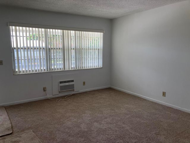 364 Northampton R, West Palm Beach, FL 33417