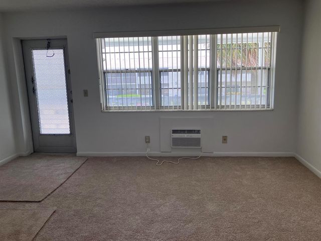 364 Northampton R, West Palm Beach, FL 33417