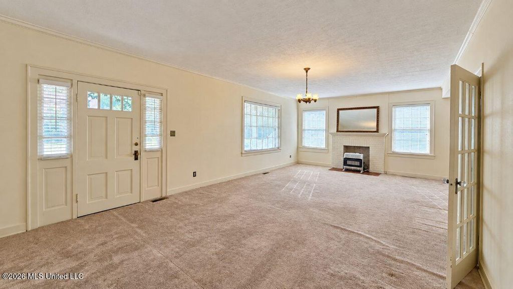 104 E South Avenue, Crenshaw, MS 38621 — photo 3