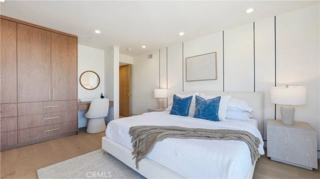813 N Genesee Avenue, Los Angeles, CA 90046
