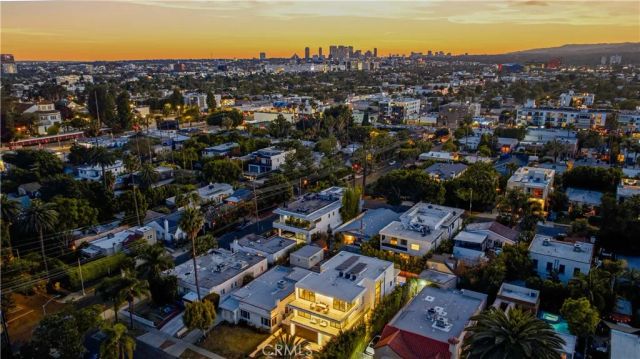 813 N Genesee Avenue, Los Angeles, CA 90046