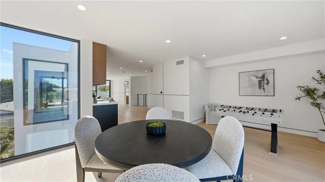 813 N Genesee Avenue, Los Angeles, CA 90046