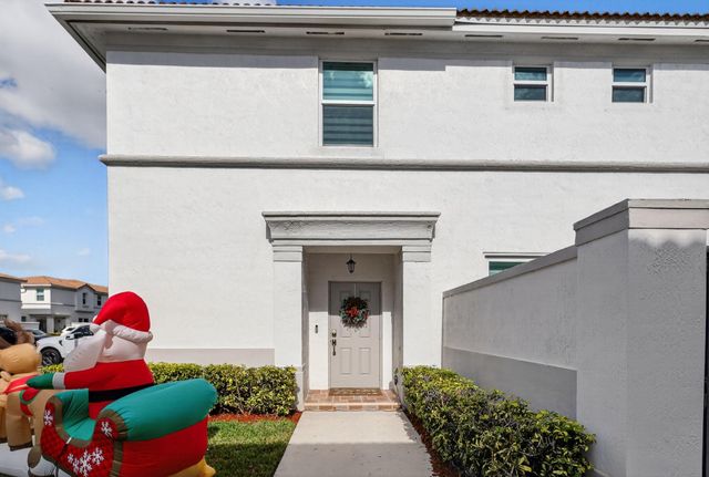 4197 SW 157th Ave 164, Hollywood, FL 33027