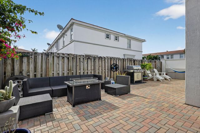 4197 SW 157th Ave 164, Hollywood, FL 33027