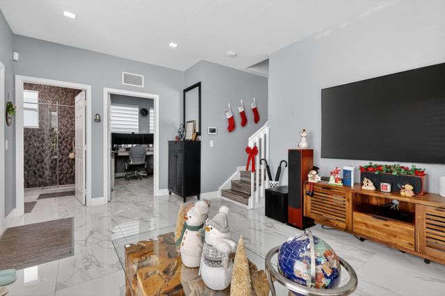 4197 SW 157th Ave 164, Hollywood, FL 33027