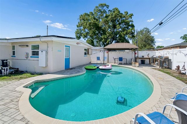 11949 102ND STREET, Largo, FL 33773