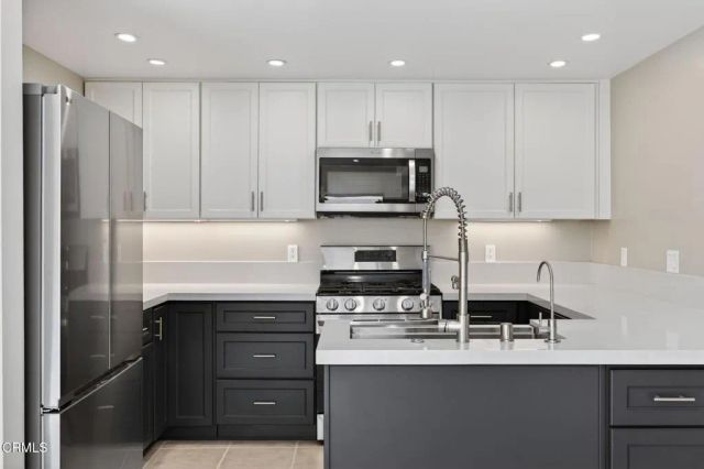 4826 Sawyer Avenue, Carpinteria, CA 93013