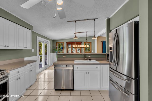 188 N Cooks Bridge Road, Jackson, NJ 08527