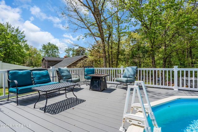 188 N Cooks Bridge Road, Jackson, NJ 08527