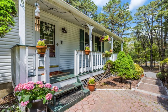 188 N Cooks Bridge Road, Jackson, NJ 08527