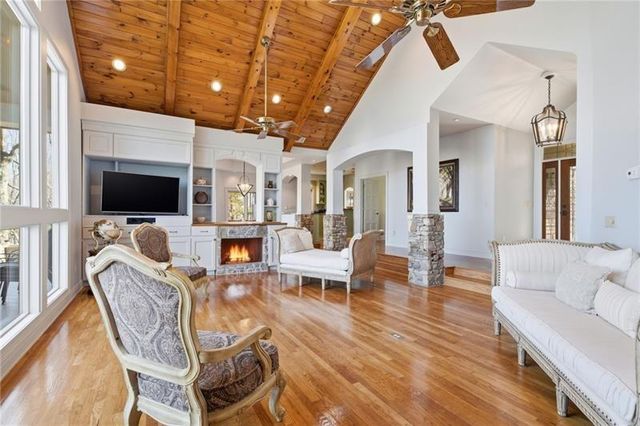 1343 McElroy Mountain Drive, Jasper, GA 30143