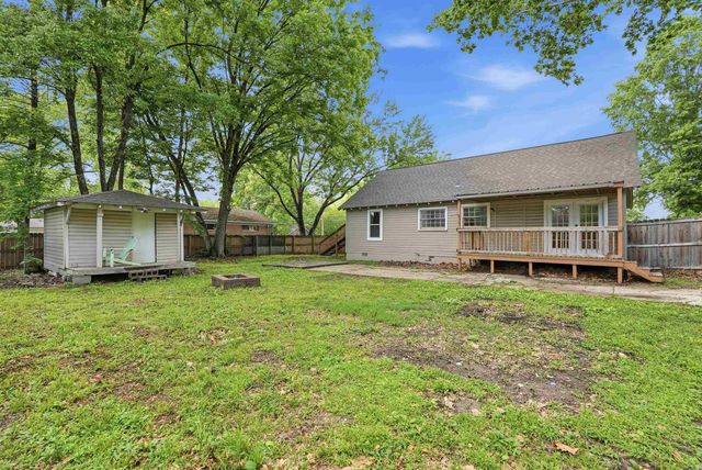 1117 Weems St, Conway, AR 72034