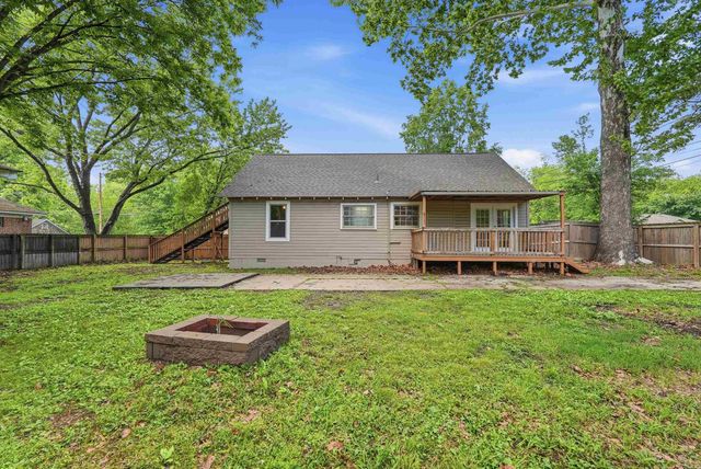 1117 Weems St, Conway, AR 72034