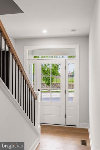 1975 WEST AVE, Conshohocken, PA 19428