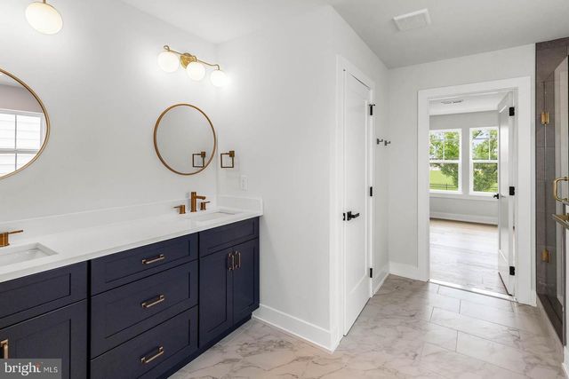 1975 WEST AVE, Conshohocken, PA 19428