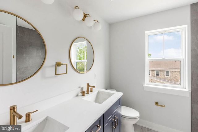 1975 WEST AVE, Conshohocken, PA 19428