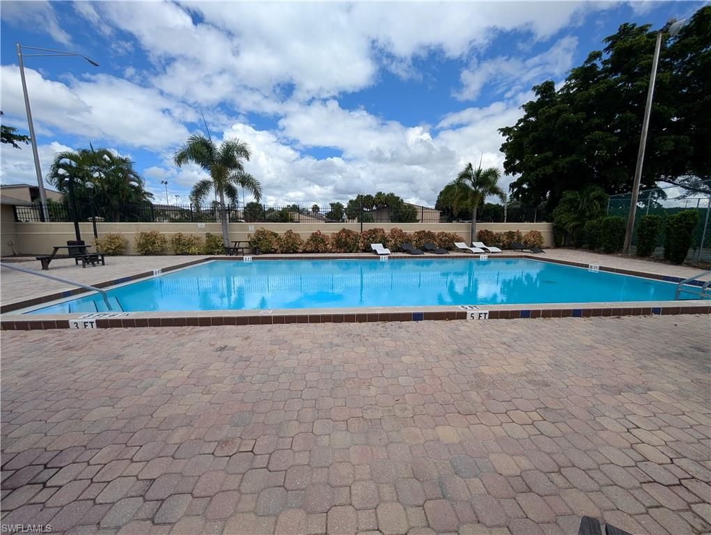 5305 Summerlin RD 514, FORT MYERS, FL 33919 — exterior