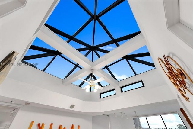 279 N Hibiscus Dr 0, Miami Beach, FL 33139