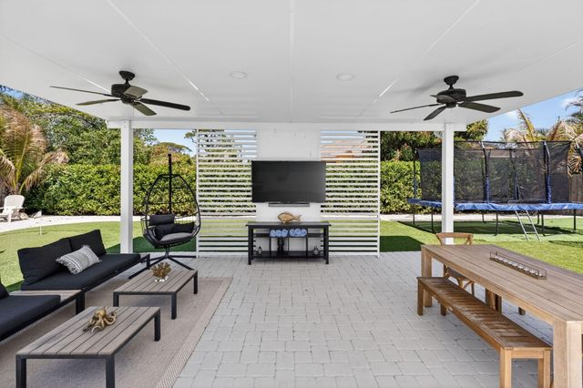 4415 River Pines Court, Tequesta, FL 33469