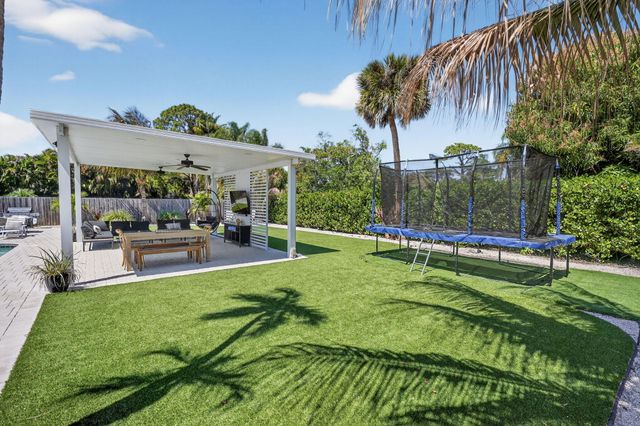 4415 River Pines Court, Tequesta, FL 33469