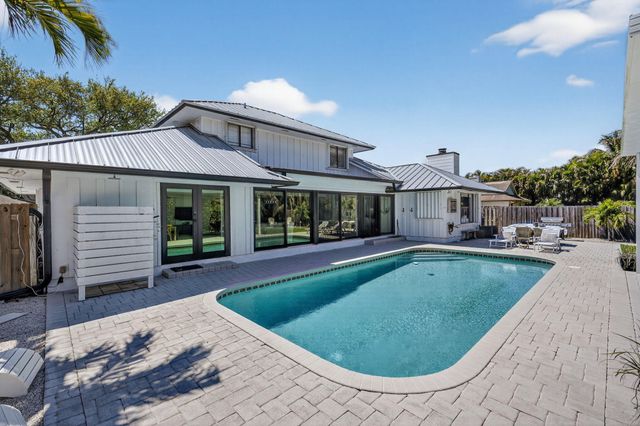 4415 River Pines Court, Tequesta, FL 33469