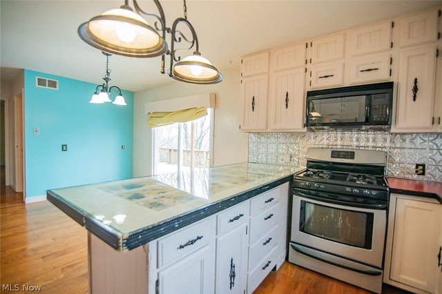 32 Ashwood Place, Vienna, WV 26105