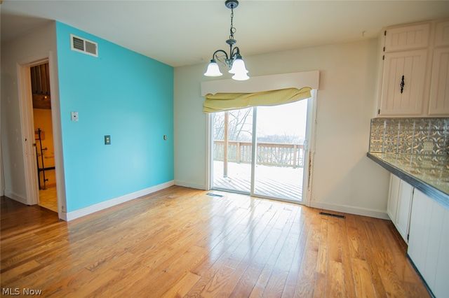 32 Ashwood Place, Vienna, WV 26105