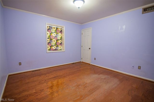 32 Ashwood Place, Vienna, WV 26105