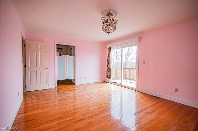 32 Ashwood Place, Vienna, WV 26105